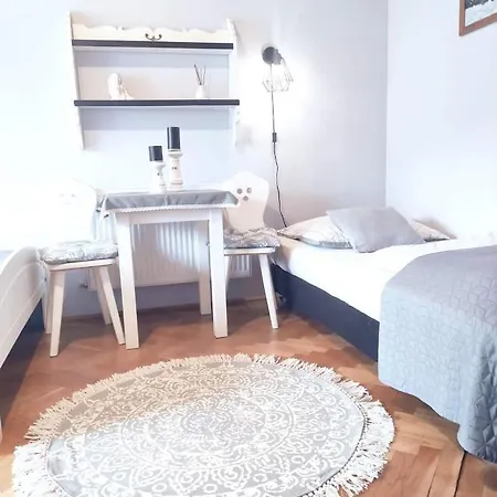 Hotel Podkowa Myślenice Esterno foto